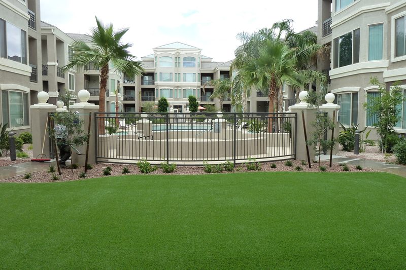 Artificial turf common area at an Arizona apartment community
